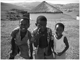 Дети африканского племени косан.